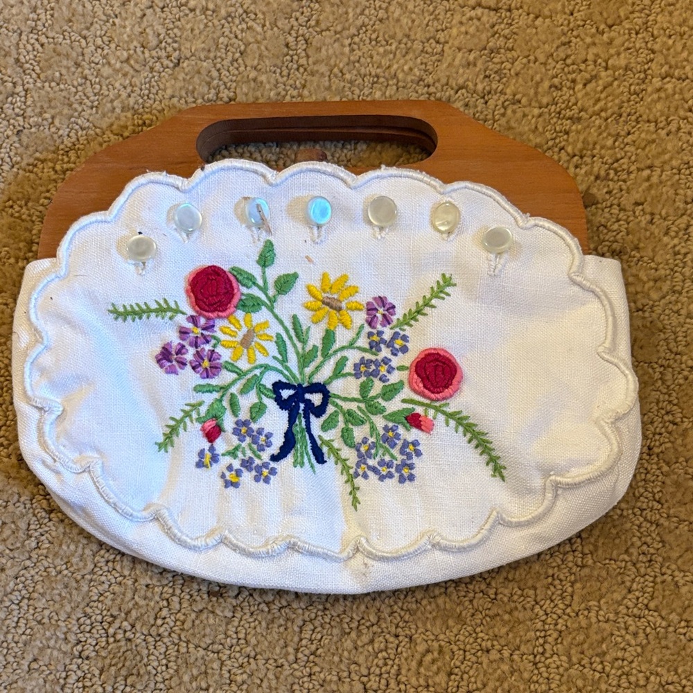 Floral Embroidered White Mini Clutch with Wooden Handle